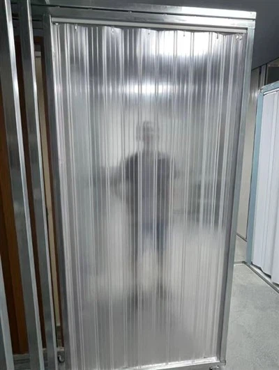 Porte pliante en PVC transparent